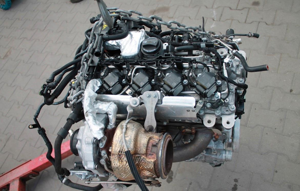 Mercedes-AMG S45 Engine - Image 3