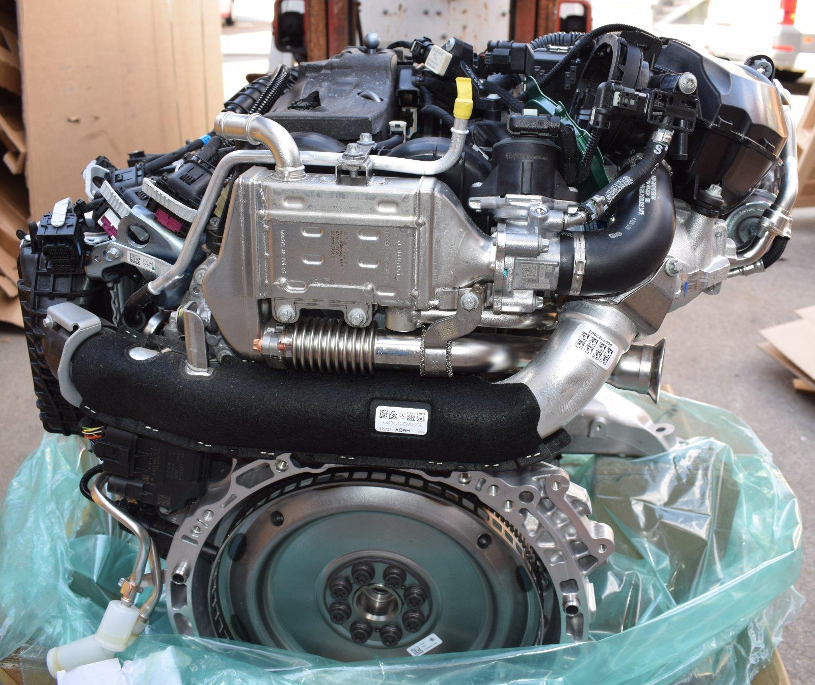 Original Mercedes Engine OM654 - Image 5