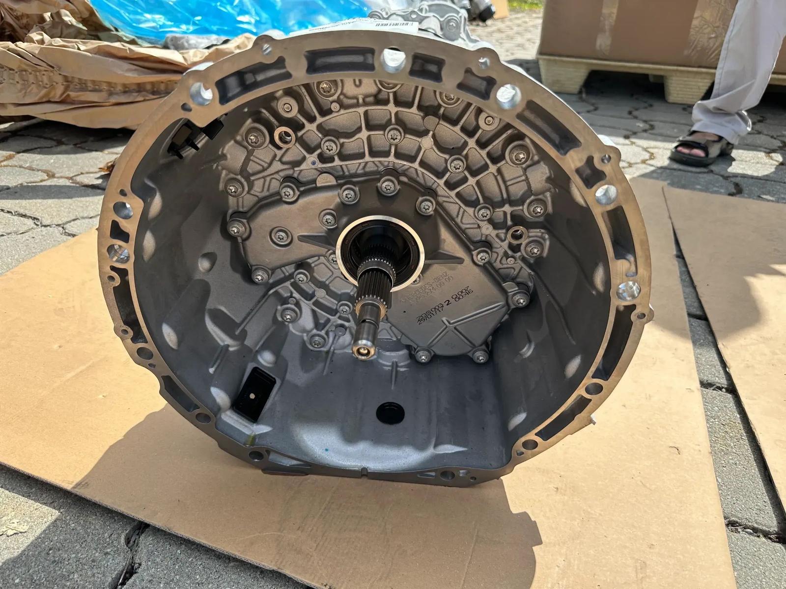 Mercedes-Benz Automatic Transmission Oil Pan (Sump) - Image 9