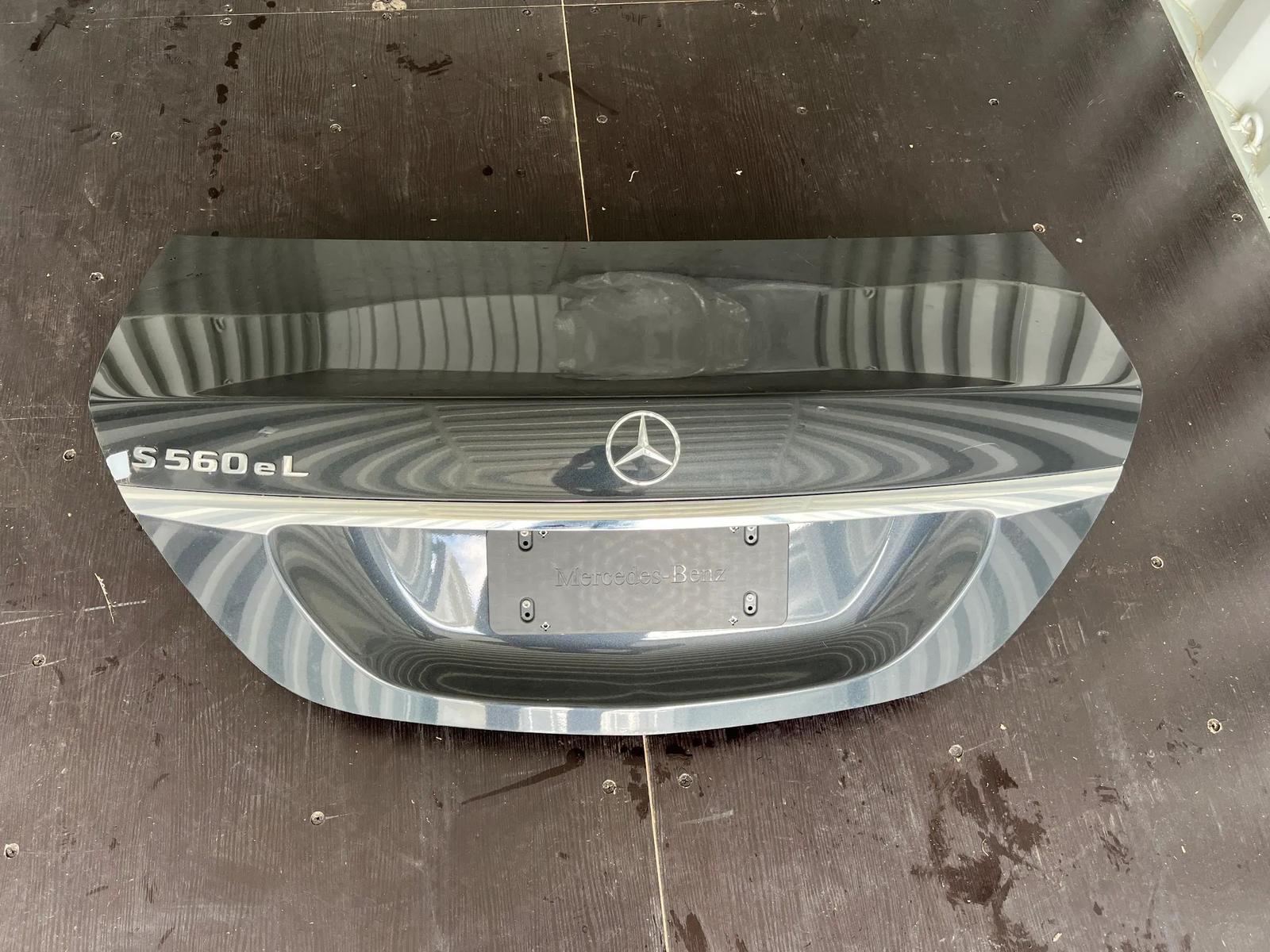 Mercedes-Benz S-Class W222 Rear Tailgate