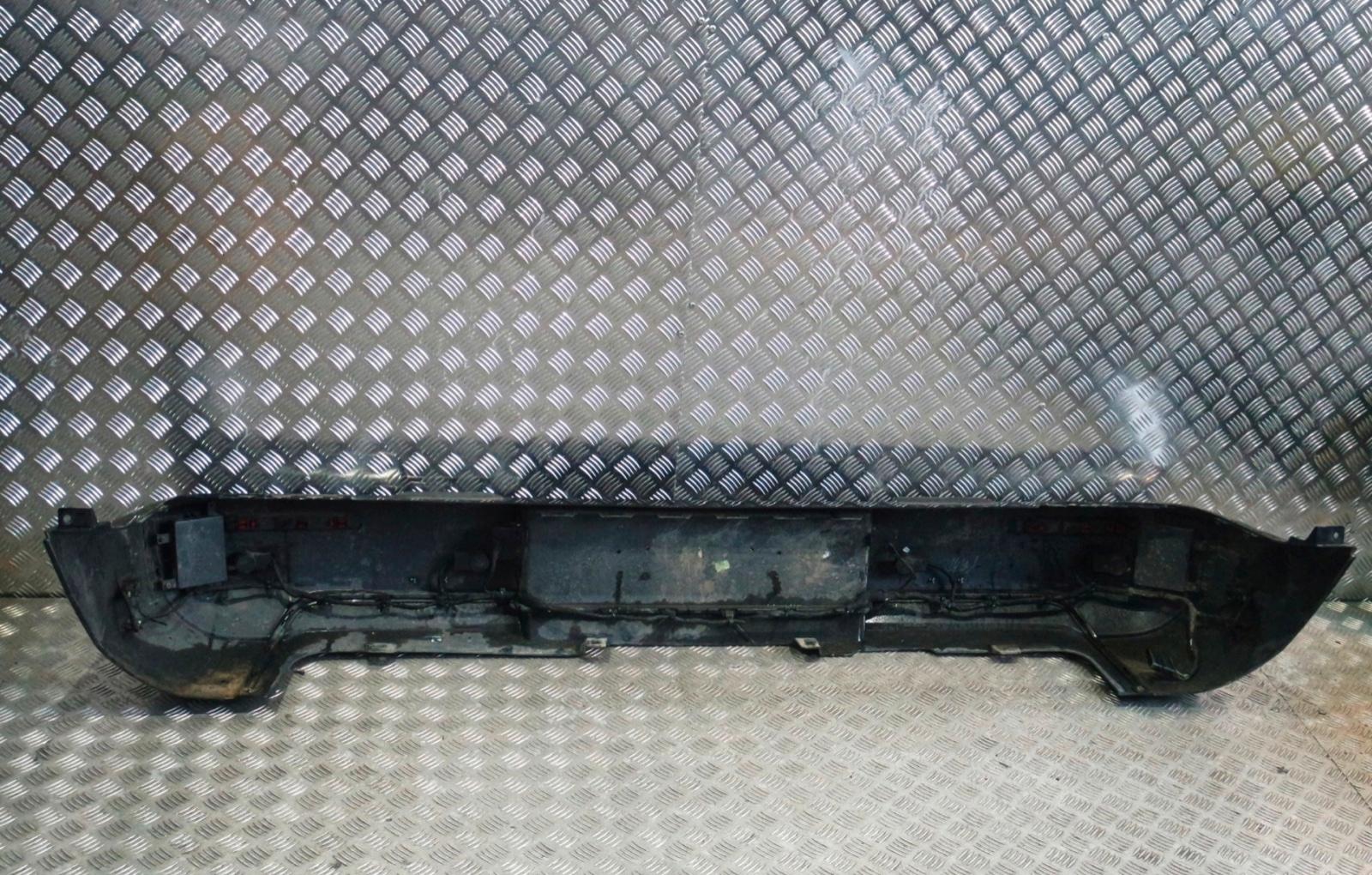 Mercedes G-Class G 463/4 Rear Bumper - Image 3