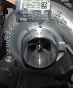 Alternative view of Original Mercedes OM642 Diesel Engine