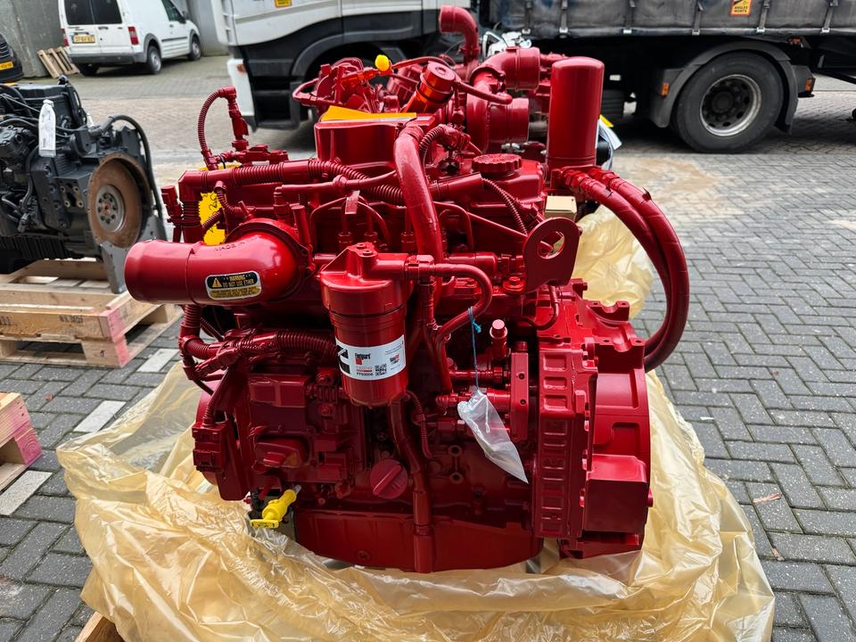 Cummins QSB4.5 engine - Image 2