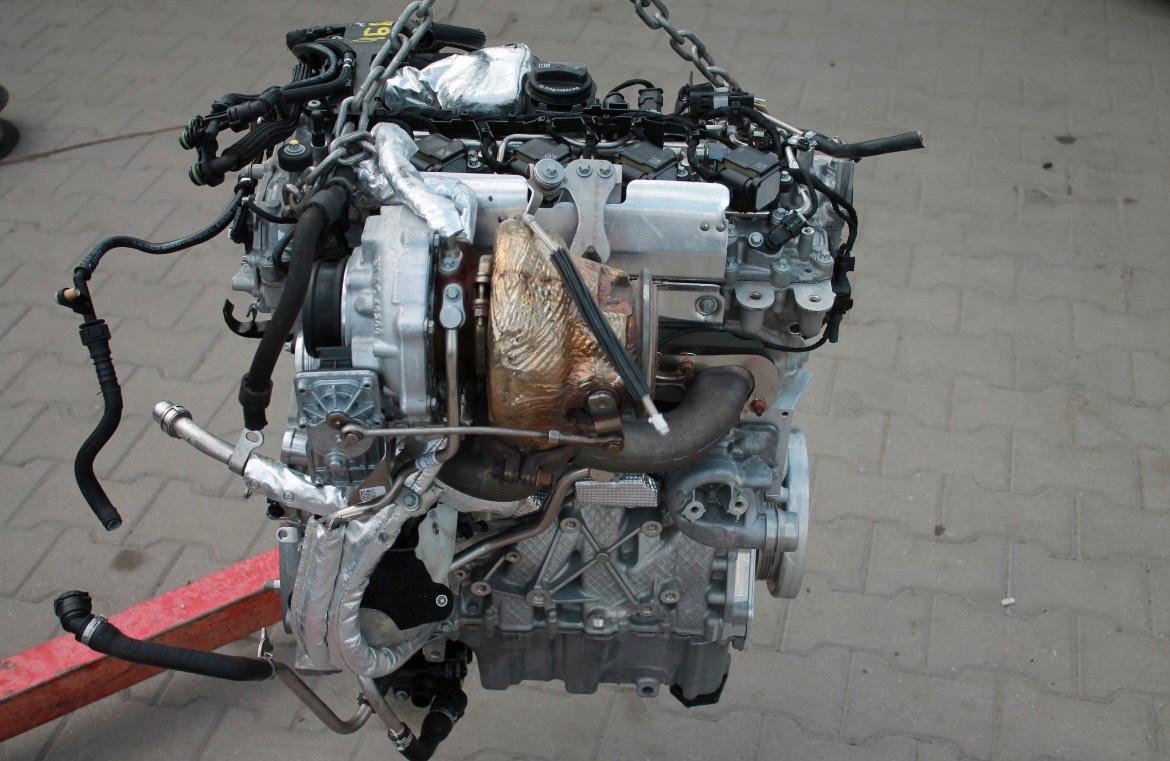 Mercedes-AMG S45 Engine - Image 7