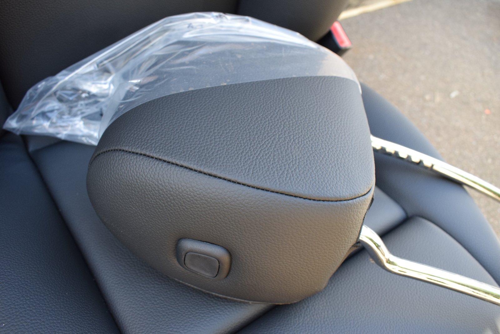 Original Mercedes Faux Leather Driver & Passenger Seats - Image 6