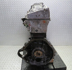 Alternative view of Mercedes-Benz S124 300TE  Engine