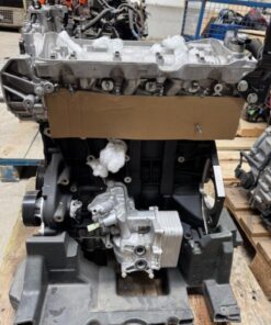 Alternative view of Renault Trafic engine