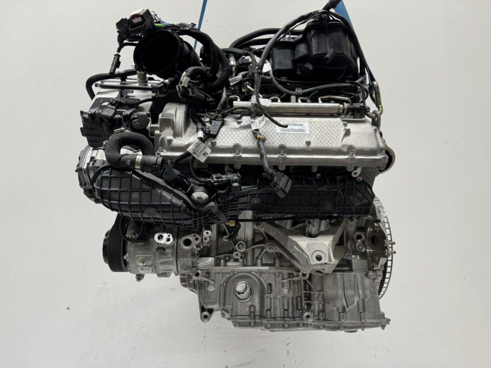 Complete BMW M8 Engine S63B44B • G15 2022 • 4.4L Twin-Turbo V8 - Image 7