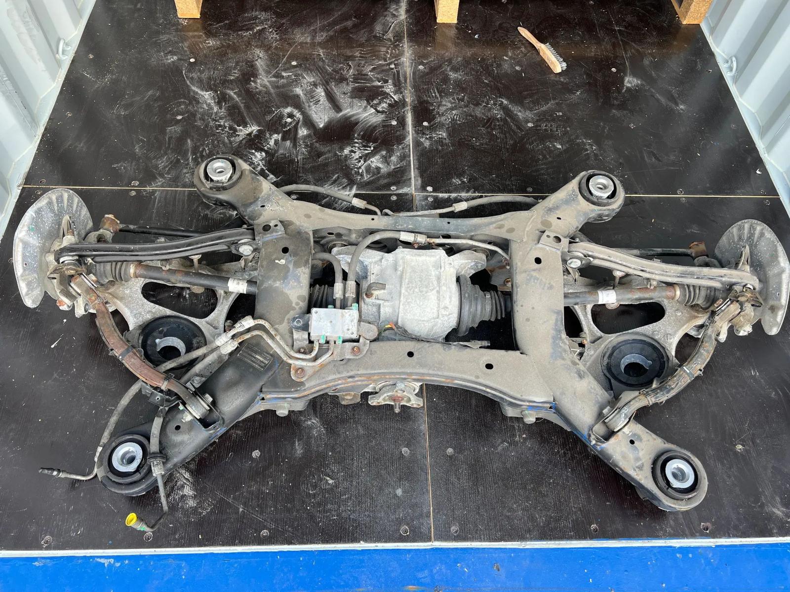 Mercedes W166 GLE Coupe Rear Axle - Image 2