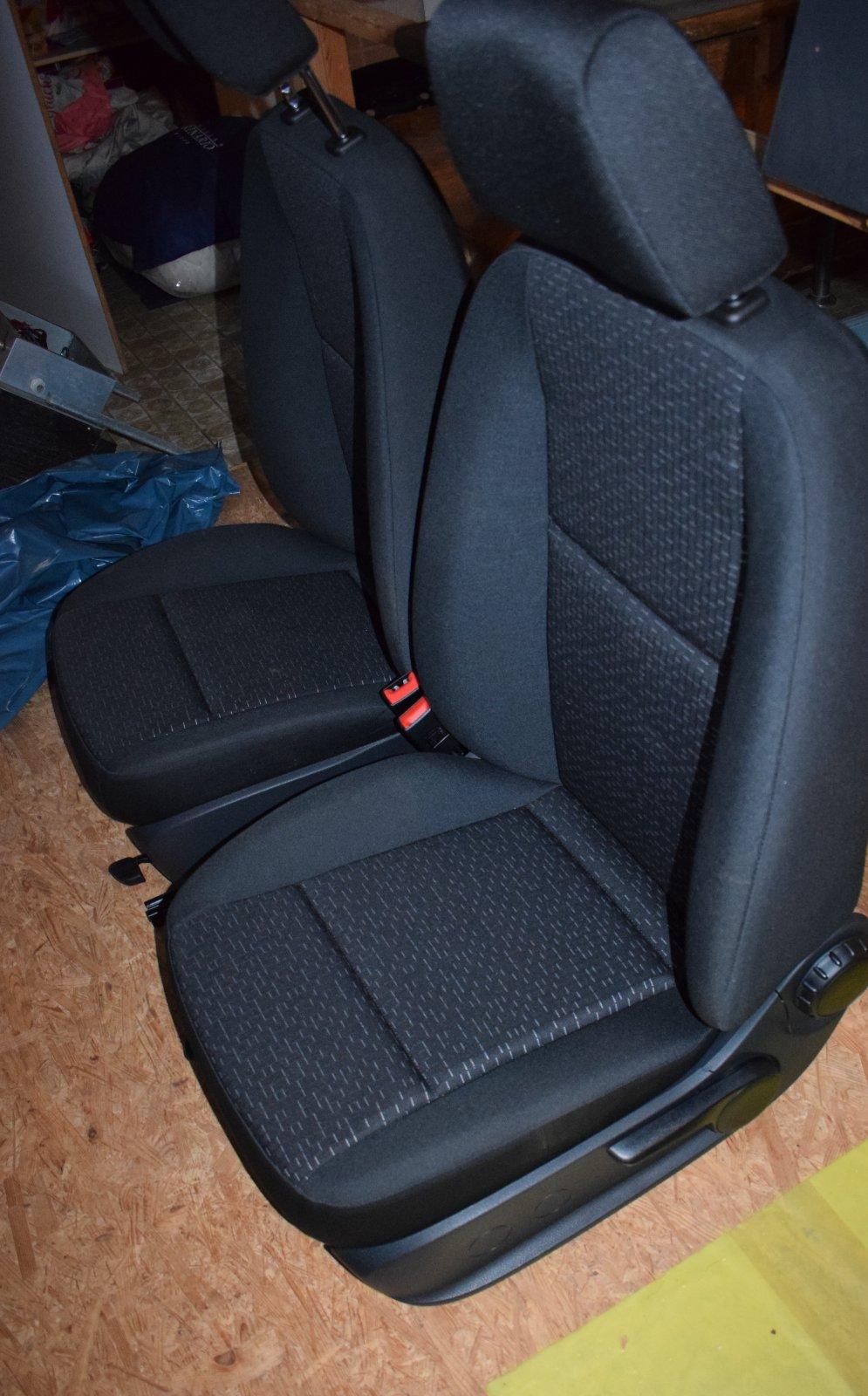 Mercedes-Benz W907 Sprinter seats - Image 2
