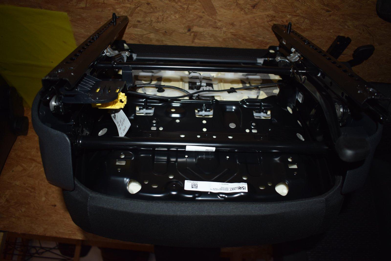 Mercedes-Benz W907 Sprinter seats - Image 3