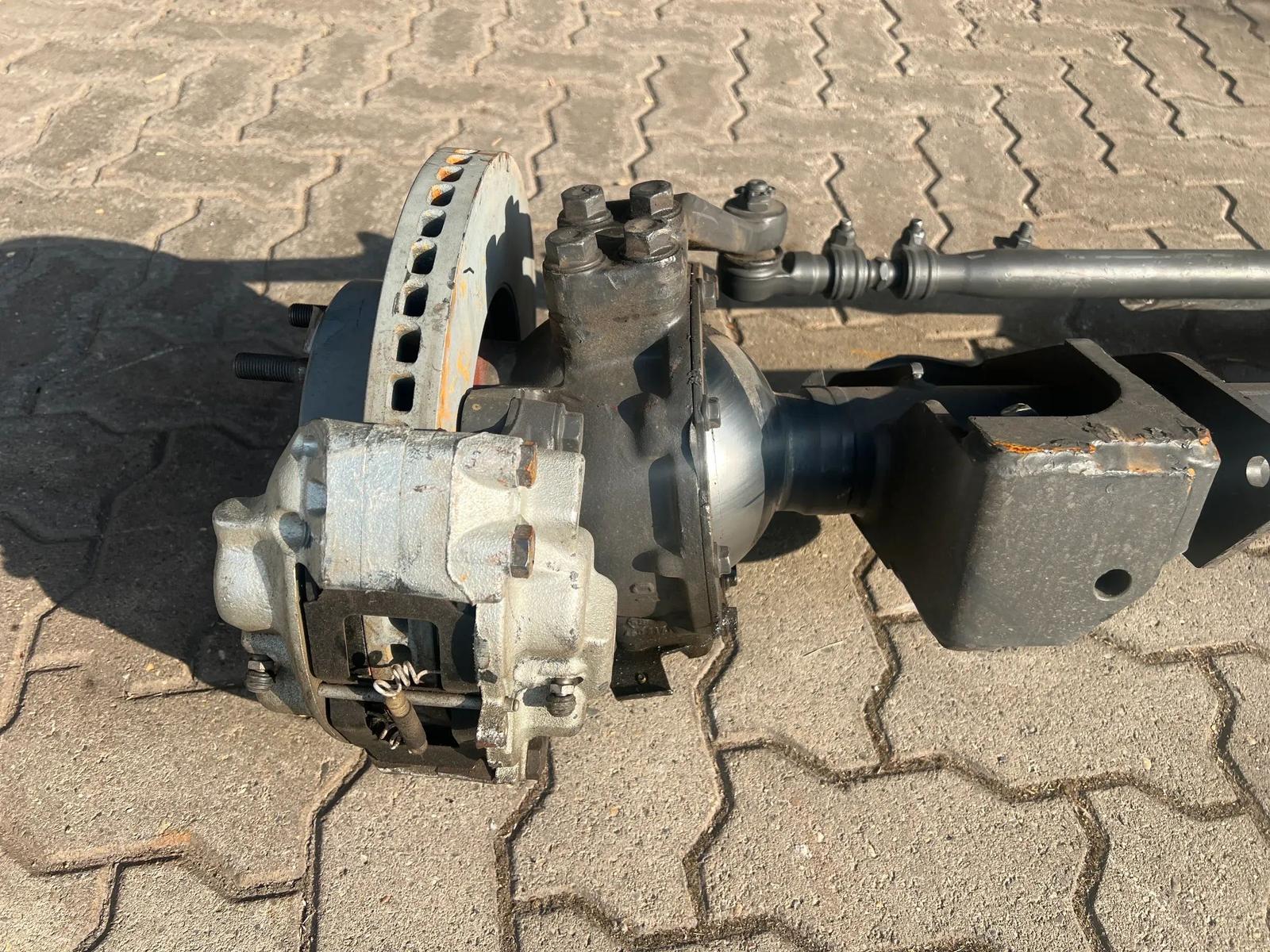 Mercedes-Benz G-Class W463 Front Axle - Image 5