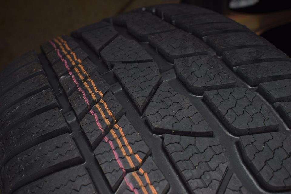 Mercedes-Benz W447 Complete Wheel Set - Image 5