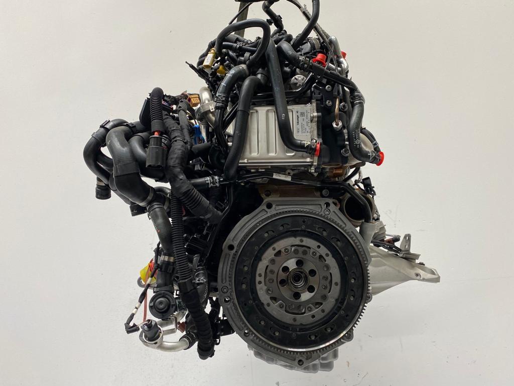 VW Transporter T6 2.0 TDI engine - Image 4