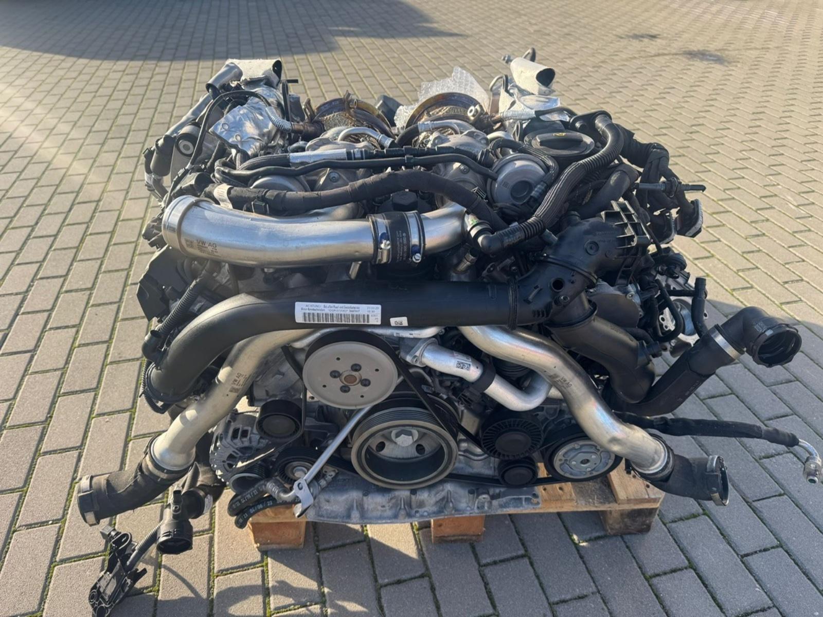 Porsche Macan GTS DGR Engine – Complete with Attachments - Image 5