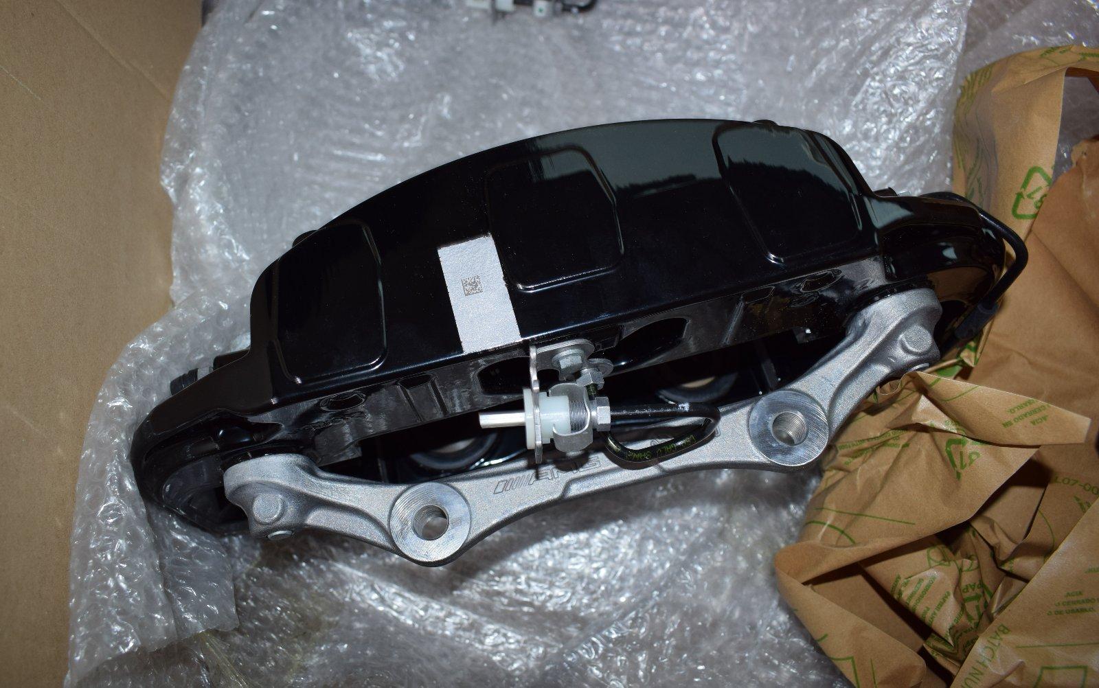 Original Mercedes Front Brake Kit - Image 3