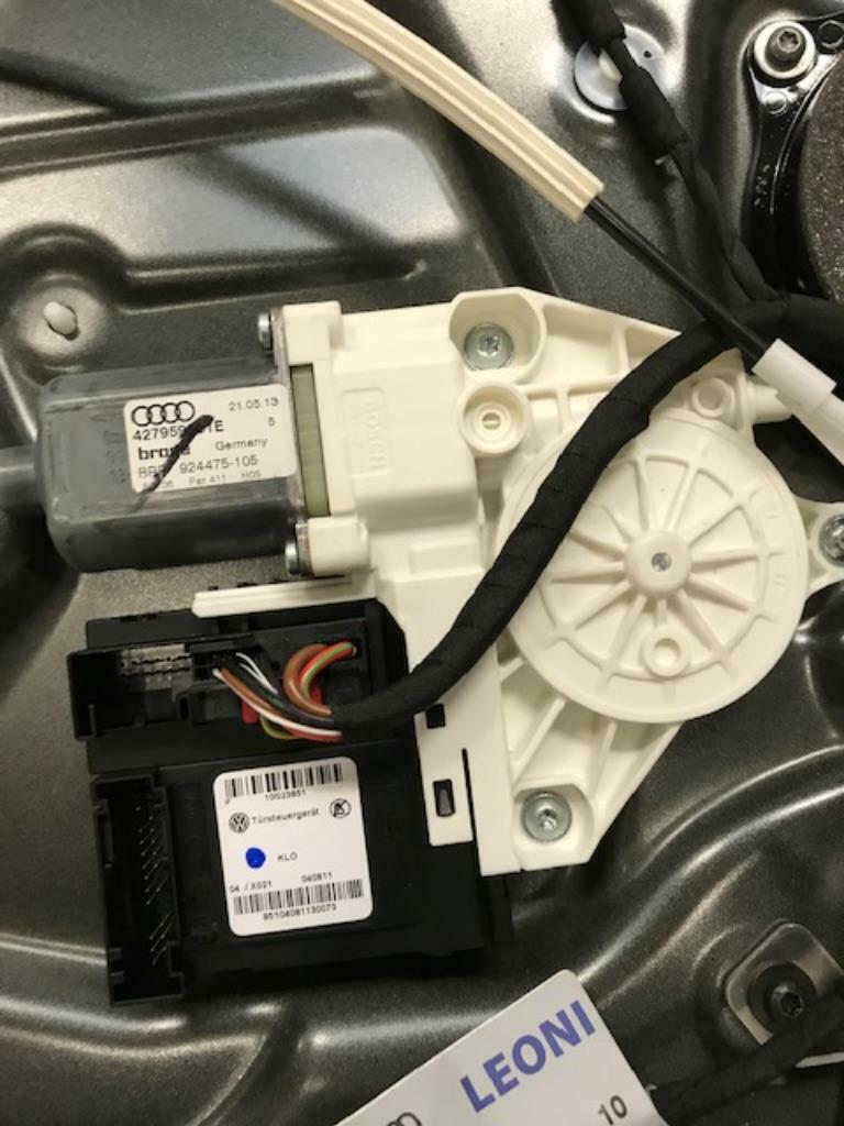 Audi R8 Cabrio 420 Left Door - Image 4