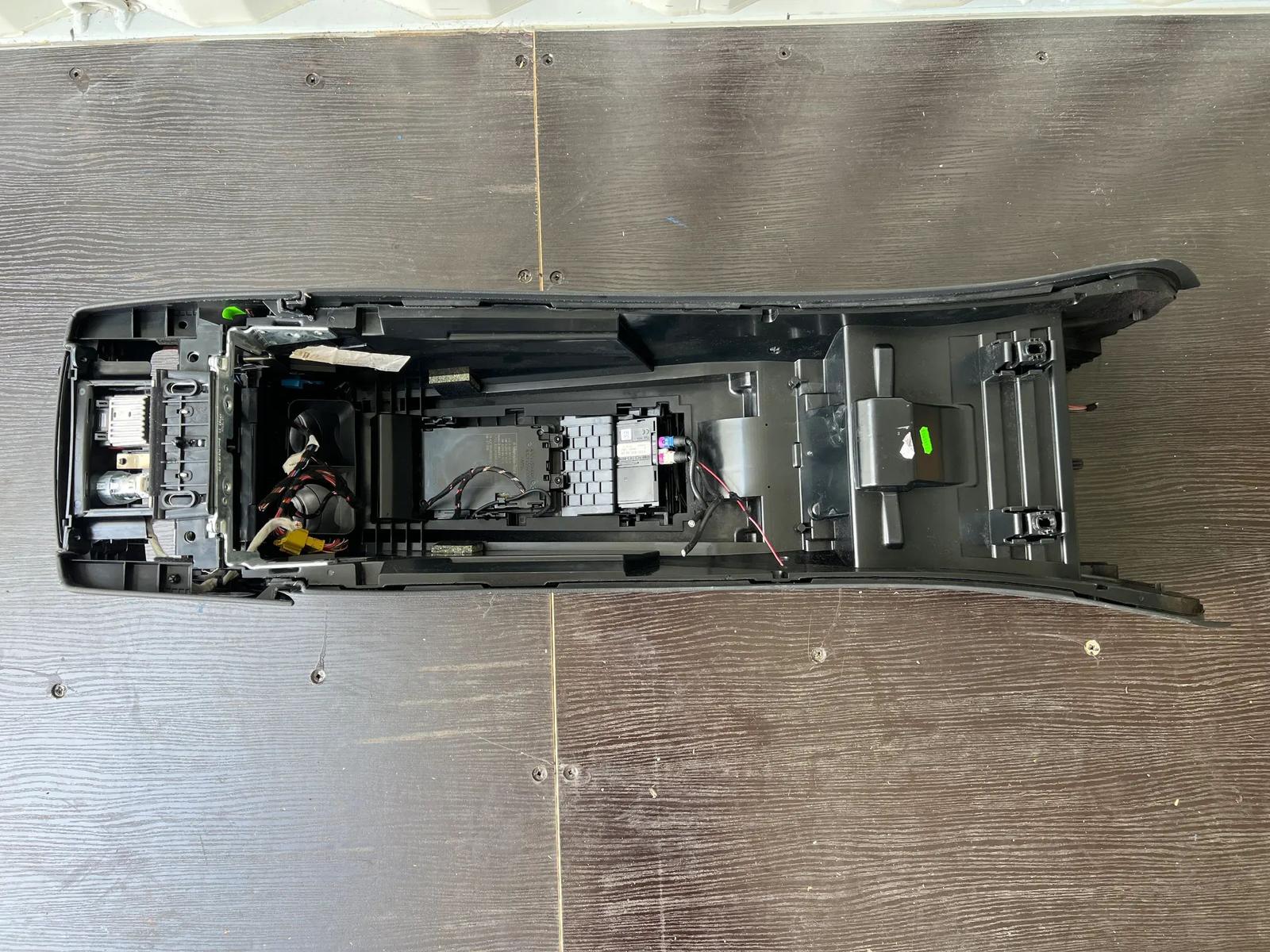 Mercedes-Benz S-Class W222 Center Console - Image 10