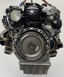 Alternative view of MERCEDES ML 63 AMG ENGINE