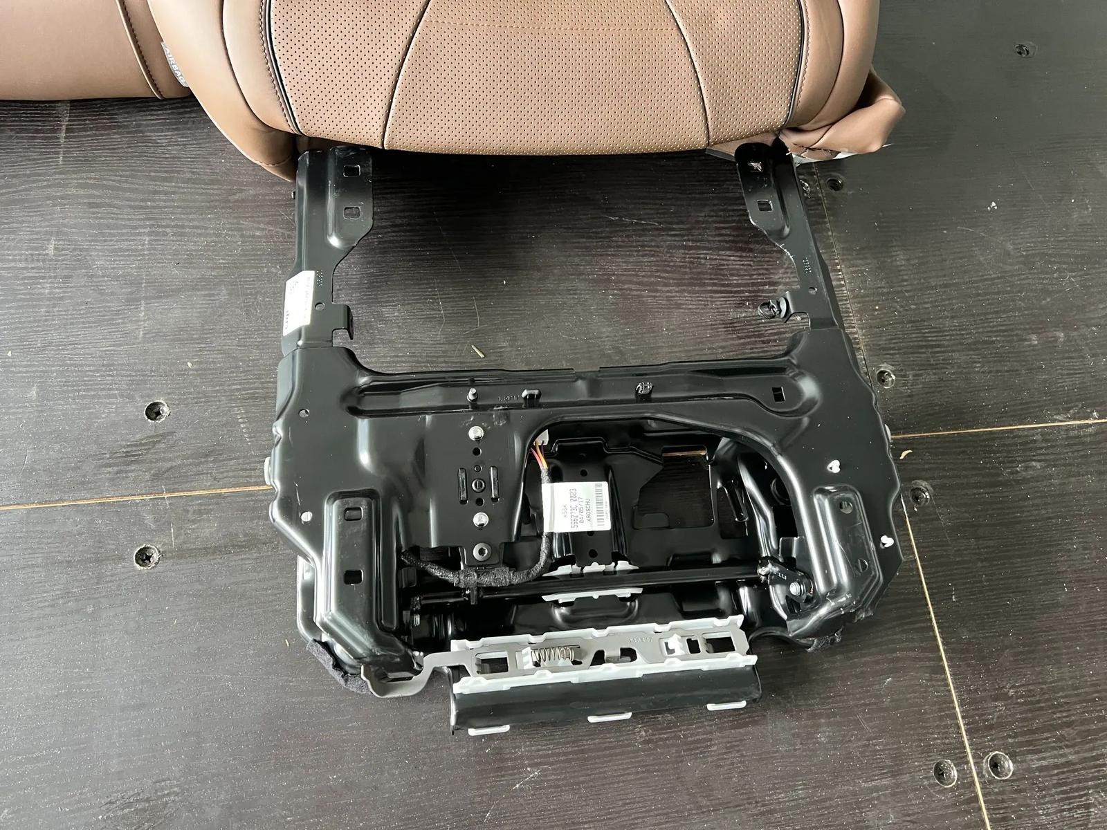 Mercedes-Benz S-Class W222 Rear Seat - Image 2