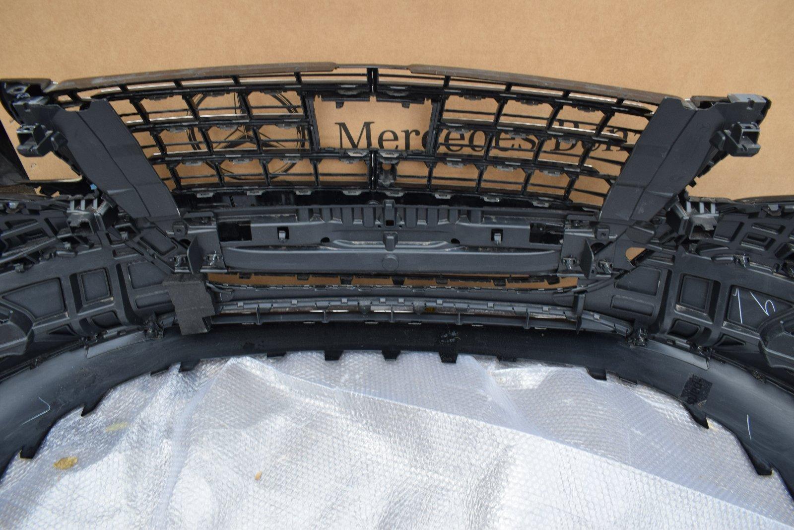 Original Mercedes V-Class W447 Exclusive Front Bumper - Image 7