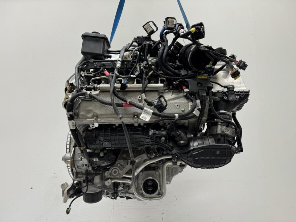 Complete BMW M8 Engine S63B44B • G15 2022 • 4.4L Twin-Turbo V8 - Image 4