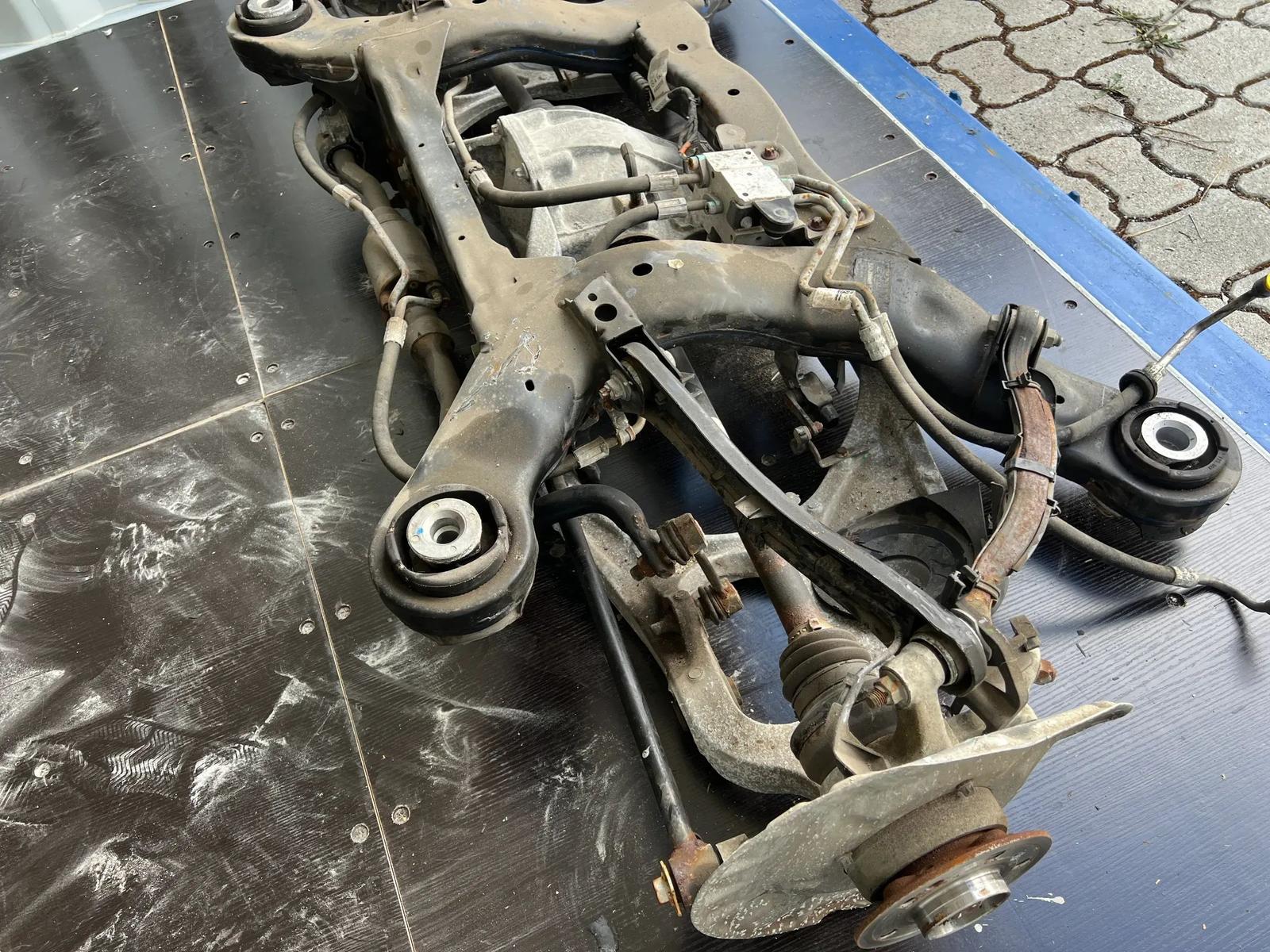 Mercedes W166 GLE Coupe Rear Axle - Image 7