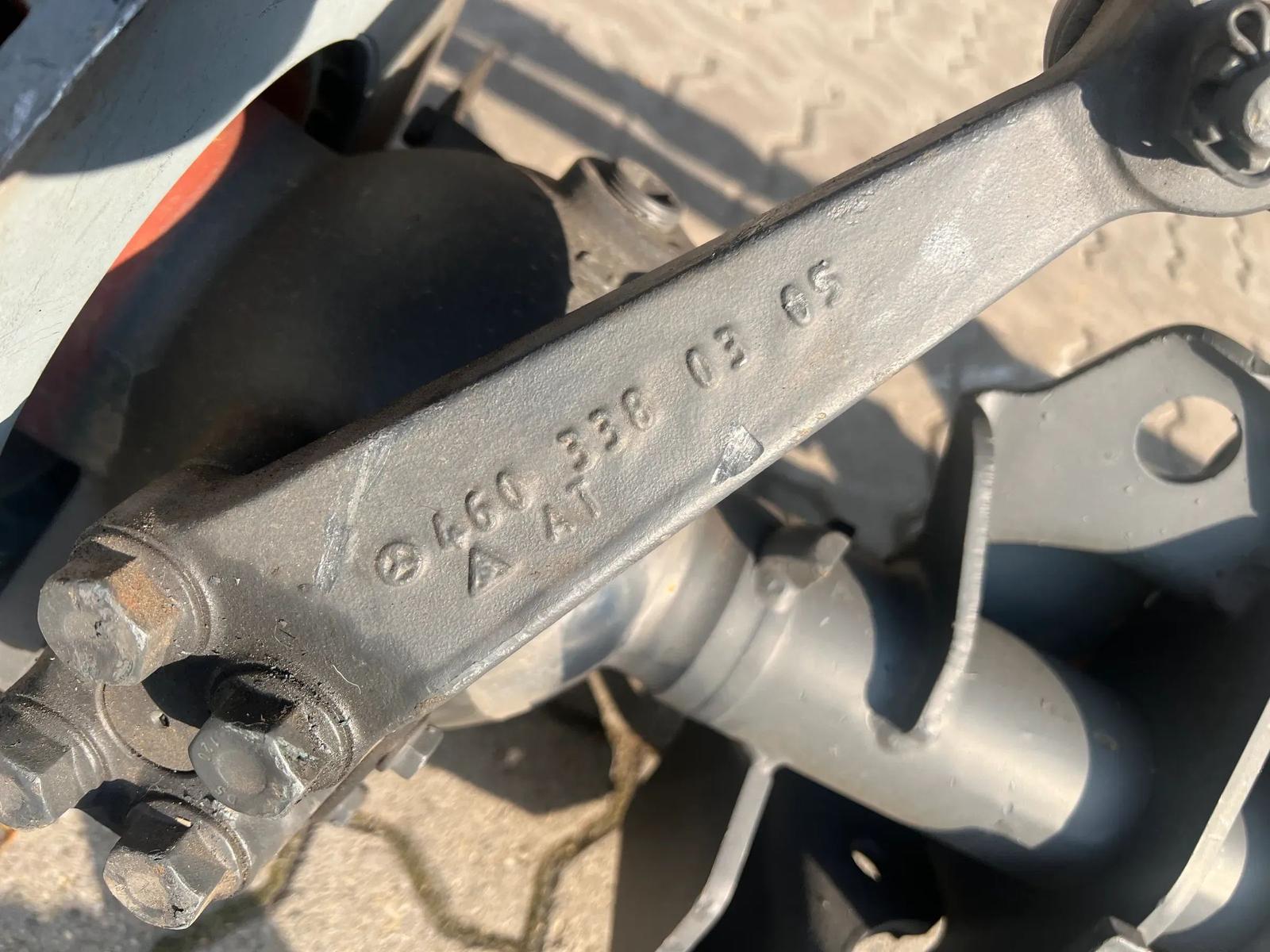 Mercedes-Benz G-Class W463 Front Axle - Image 13