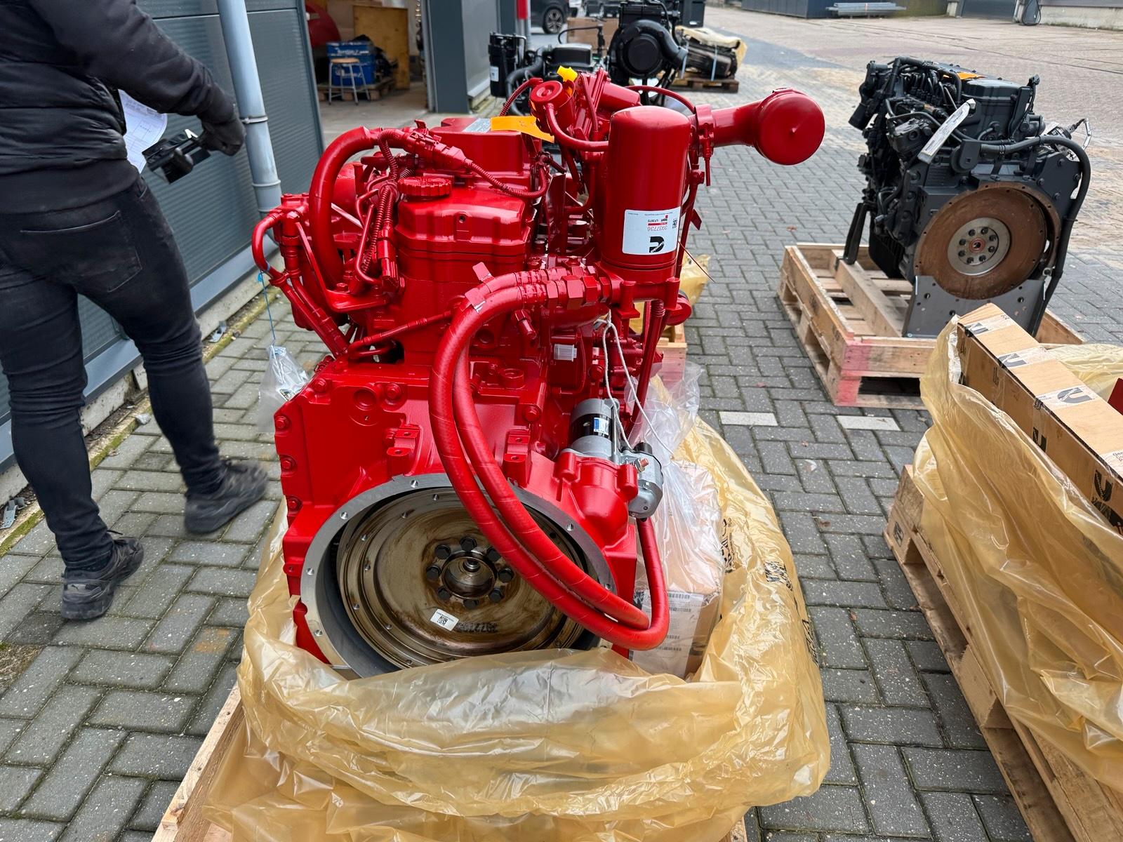 Cummins QSB4.5 engine - Image 7